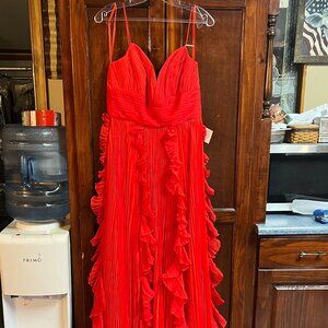 sz 8 Red ruffle tulle gown made by Mac Dugal New with tags